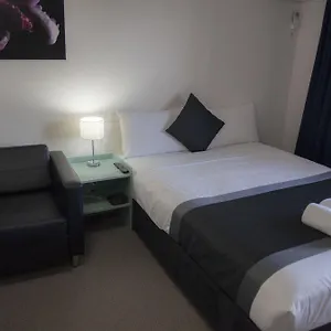 Chermside Court Мотель