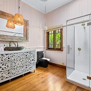 Holiday home Toowong - Stunning Sweet 3br Family House, Brisbane